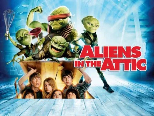 Δείτε το «Aliens in the Attic» | Disney+