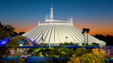 thumbnail - Za oponou Disney parků S1:E5 Vesmírná hora (Za oponou Disney parků (2021))