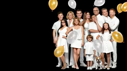 Watch Modern Family | Full episodes | Disney+