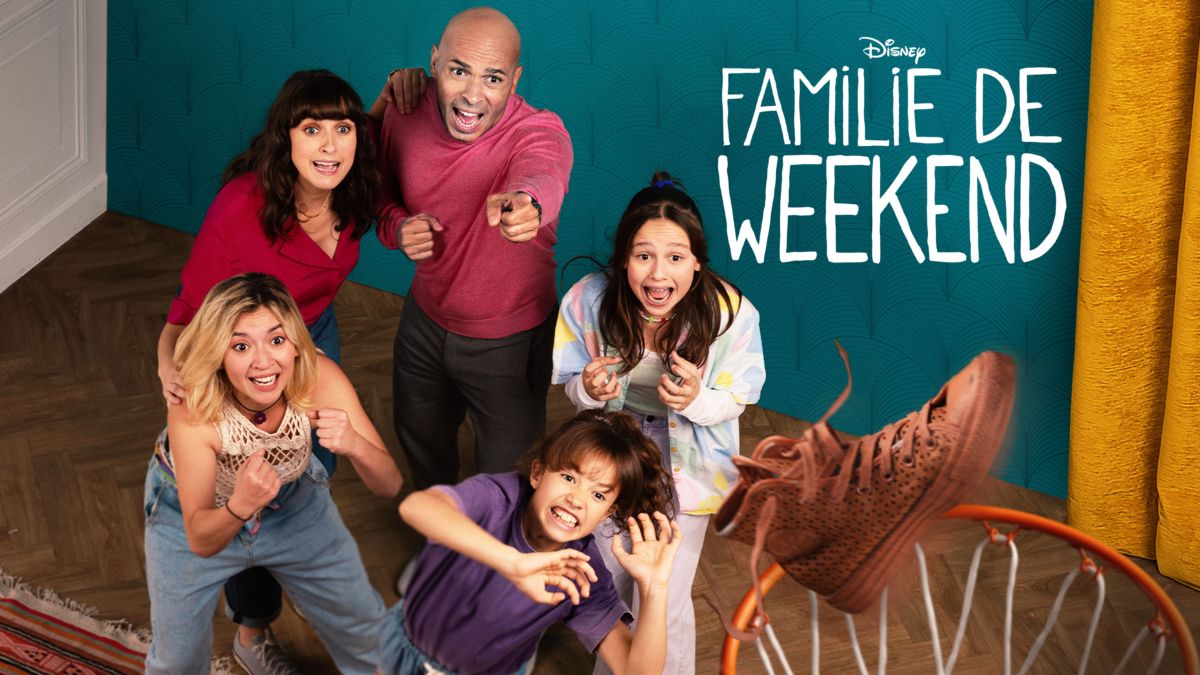 Vizionează Familie de weekend Disney+