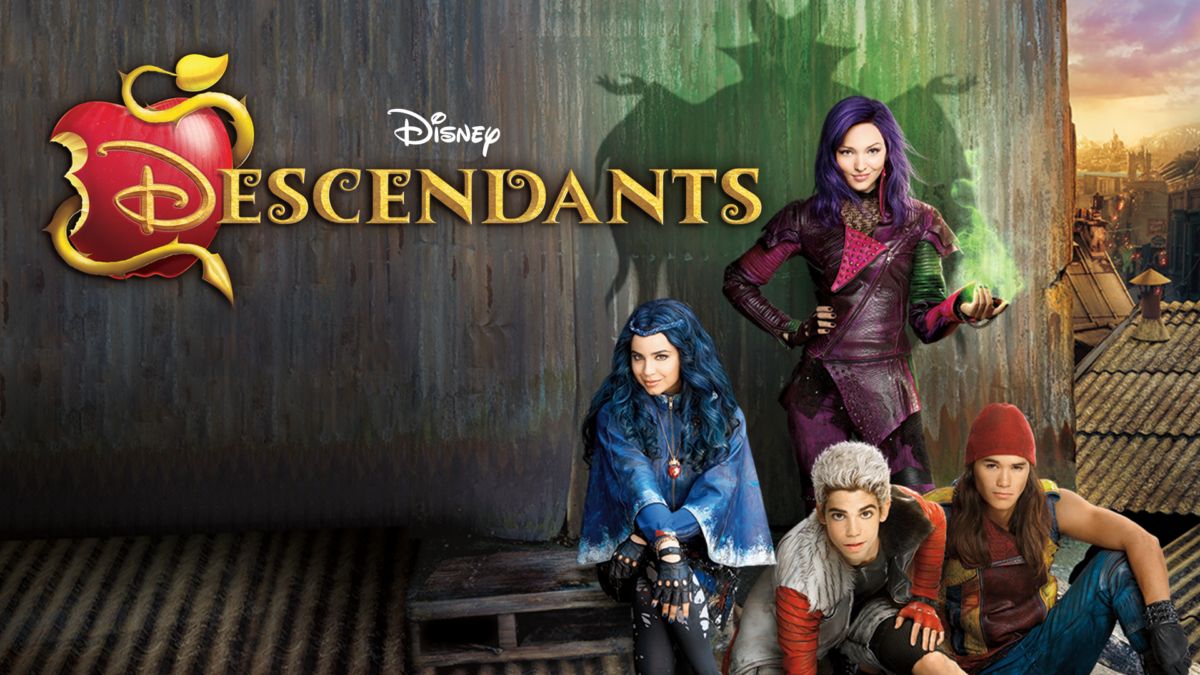 The Descendants Cast Set It Off at Downtown Disneyland to 