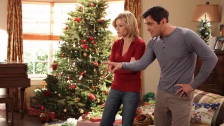 thumbnail - Modern Family S1:E10 Undeck the Halls