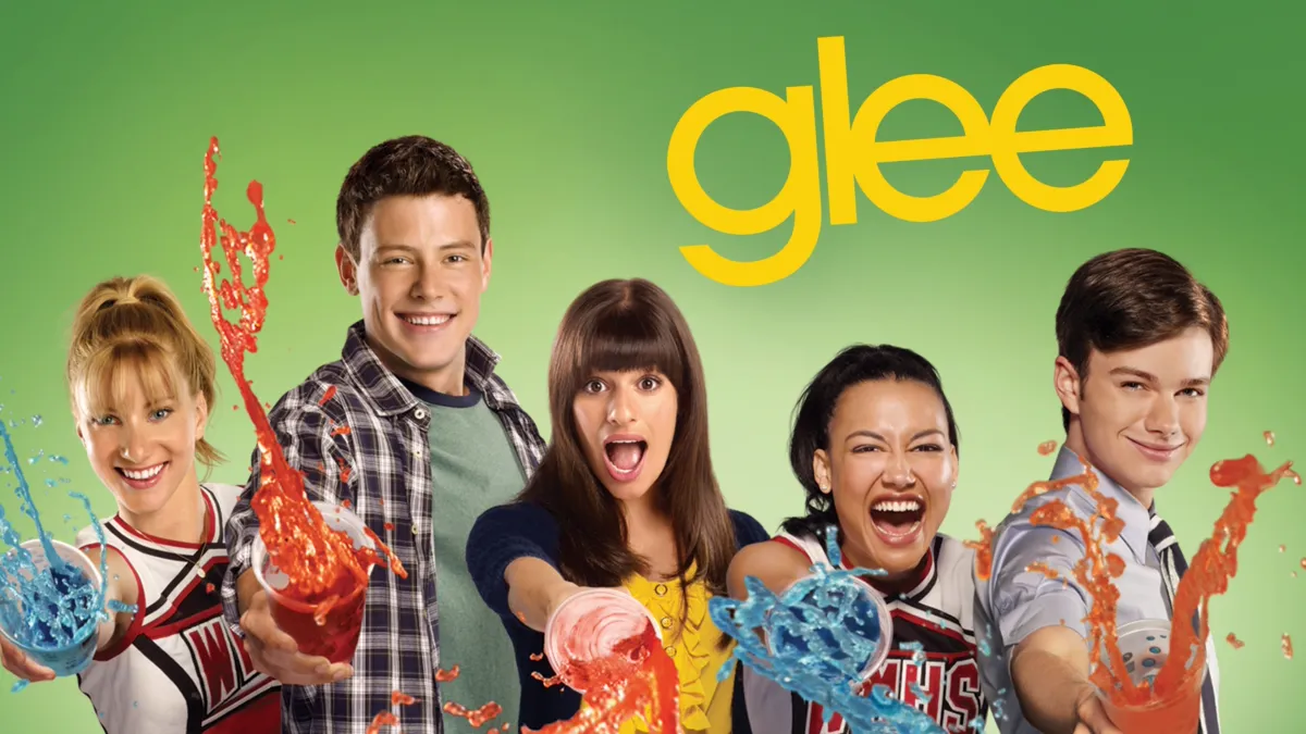 Watch Glee Disney