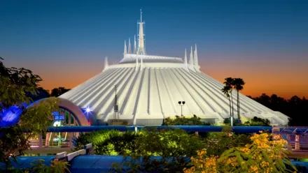 thumbnail - Detrás de las atracciones Disney S1:E5 SPACE MOUNTAIN