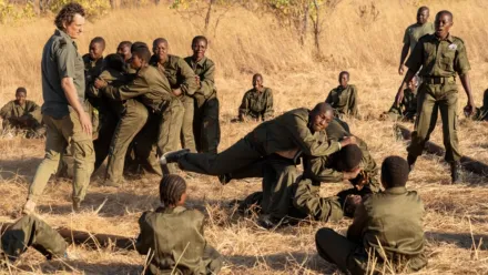 Akashinga : La guerre de l'ivoire